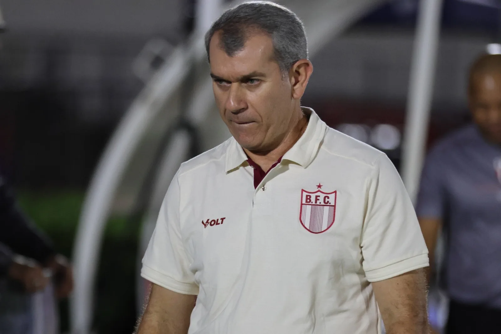 Tencati cobra regularidade do Botafogo-SP na Série B: "Nossa dívida é com o resultado"