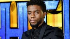 Família de Chadwick Boseman processa viúva por administração de herança