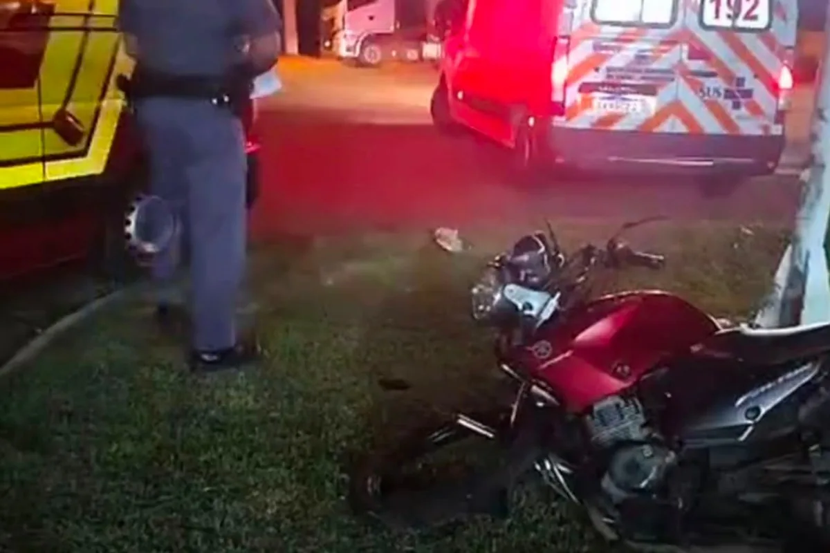 Motociclista morre após colisão contra poste em Indaiatuba