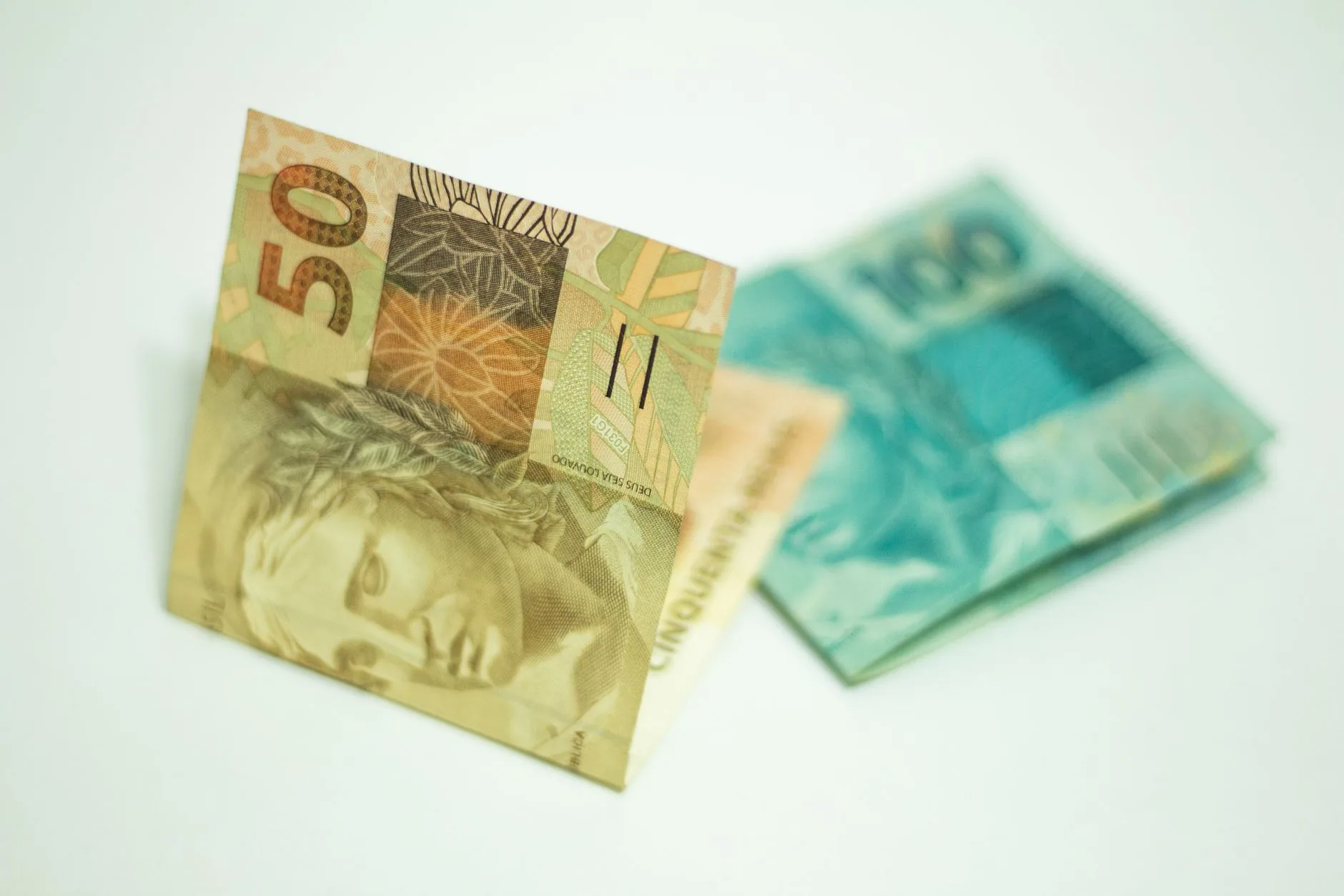 Balanço: Desafios e Oportunidades na Economia Brasileira