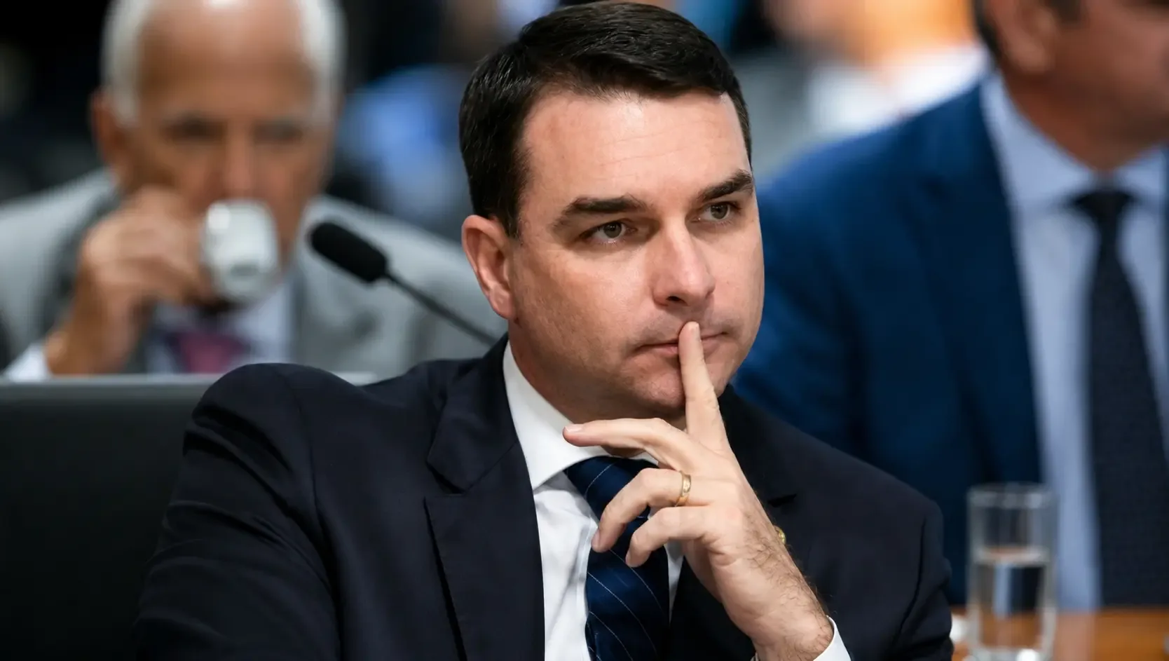 PP e União Brasil se afastam de Flávio Bolsonaro e devem adotar neutralidade na disputa pelo Planalto