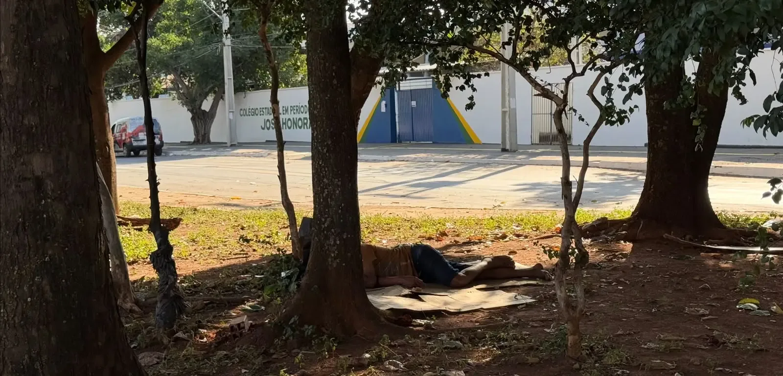 Moradores apontam abandono no Centro de Goiânia