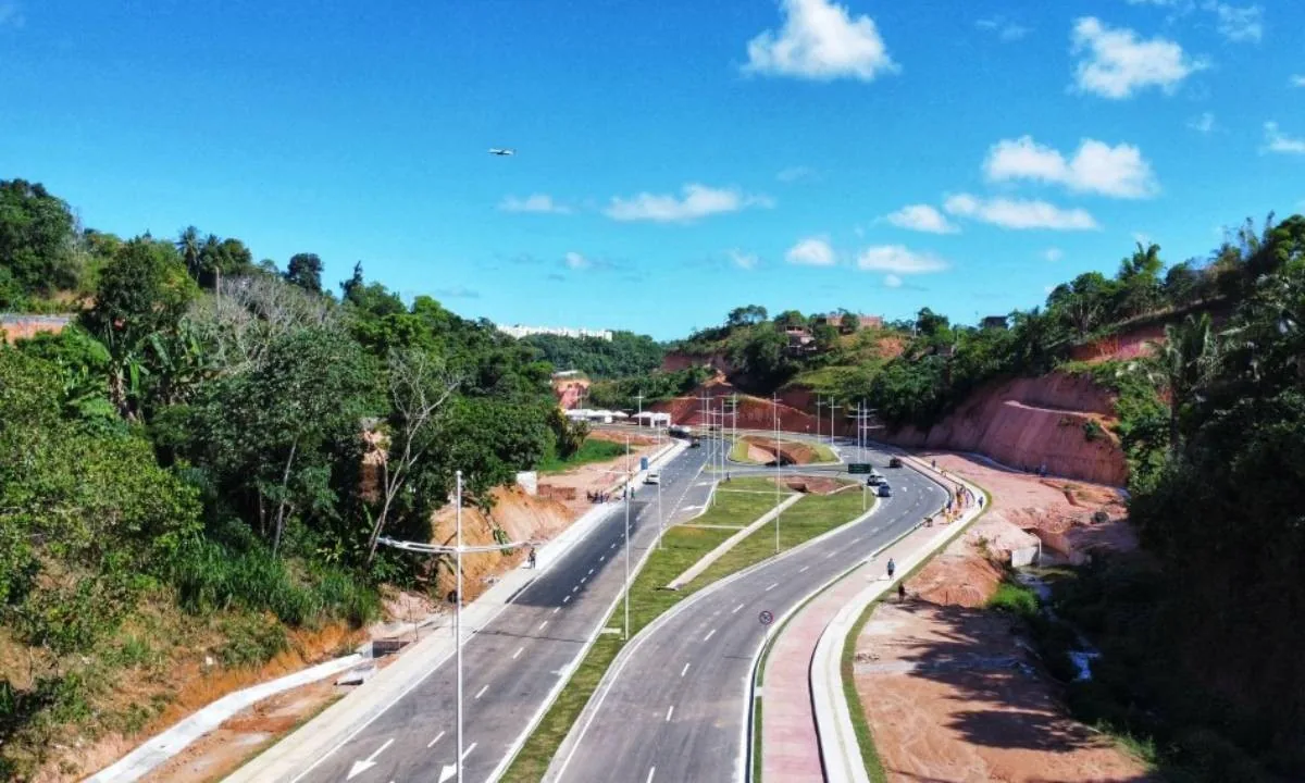 Via que liga Avenida 29 de Março à Cajazeiras é interditada por problemas estruturais