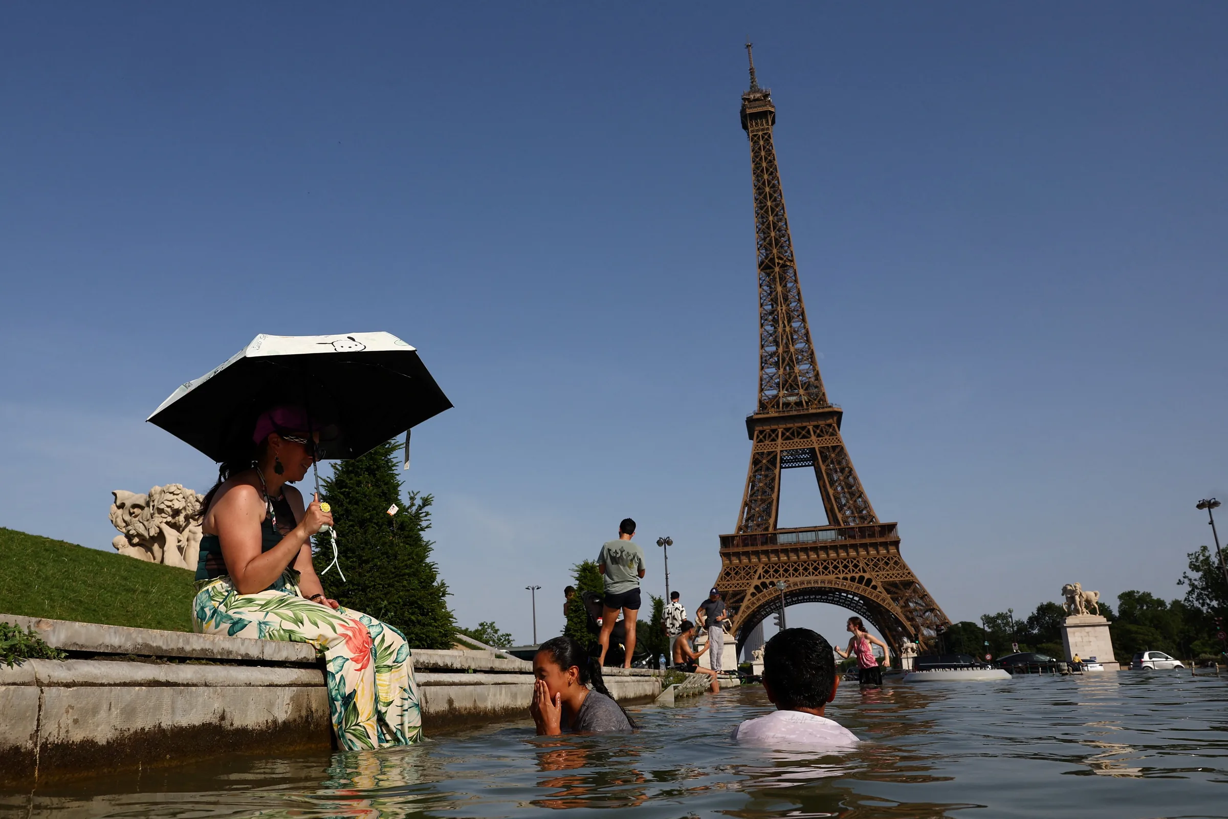 França: empresas de delivery suspendem entregas em calor extremo