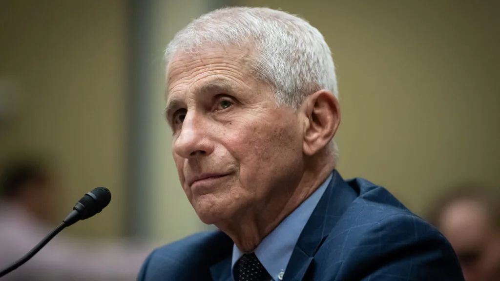 Anthony Fauci é convocado para depor em audiência no Senado
