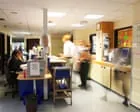 Levy proposto pelo Reform UK sobre trabalhadores estrangeiros pode impactar NHS e educação