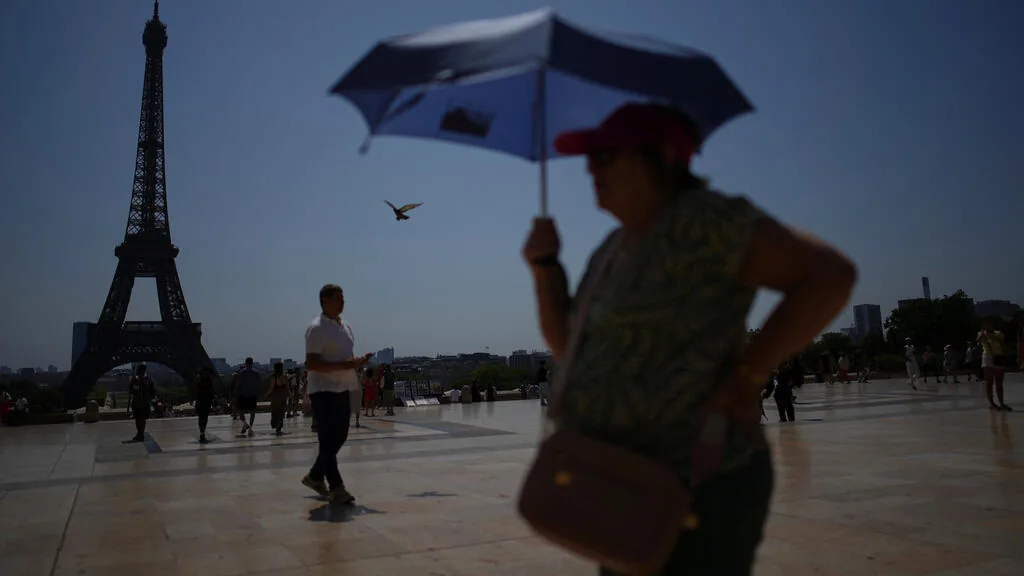 França registra 2.025 mortes excessivas durante onda de calor em junho