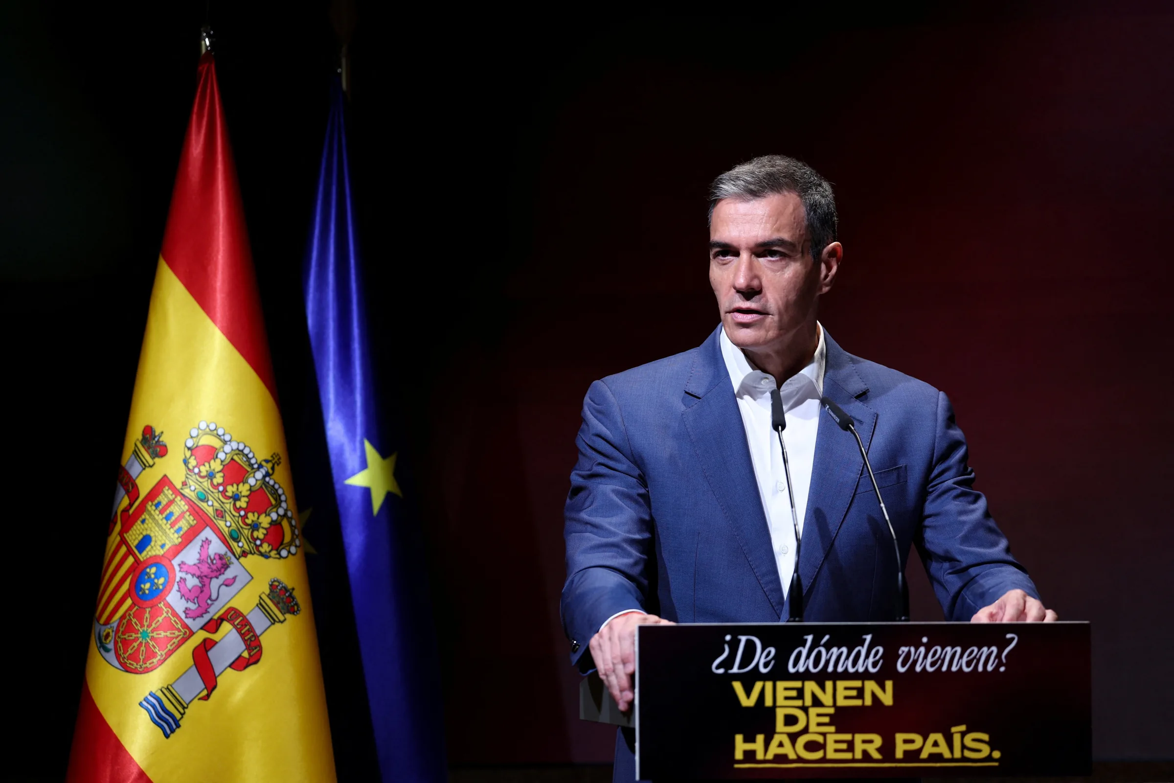 Mais de 1 milhão de imigrantes buscam regularização na Espanha