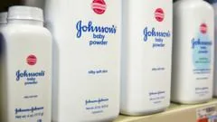Johnson & Johnson propõe até US$ 5,5 bilhões para resolver processos relacionados a talco