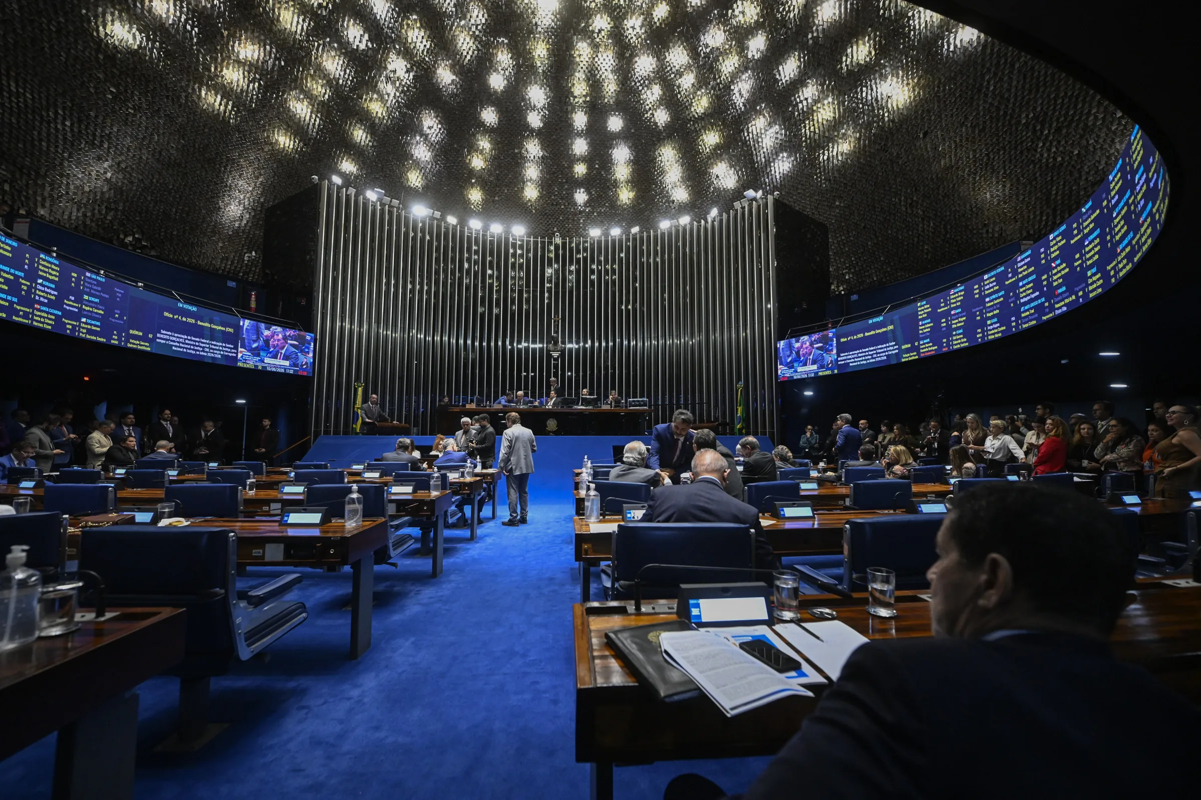 Senado aprova proposta que cria 'PIX Pensão', com transferências automáticas para conta dos beneficiários