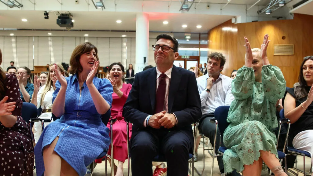 Desafios enfrentados pelo novo Primeiro-Ministro do Reino Unido, Andy Burnham