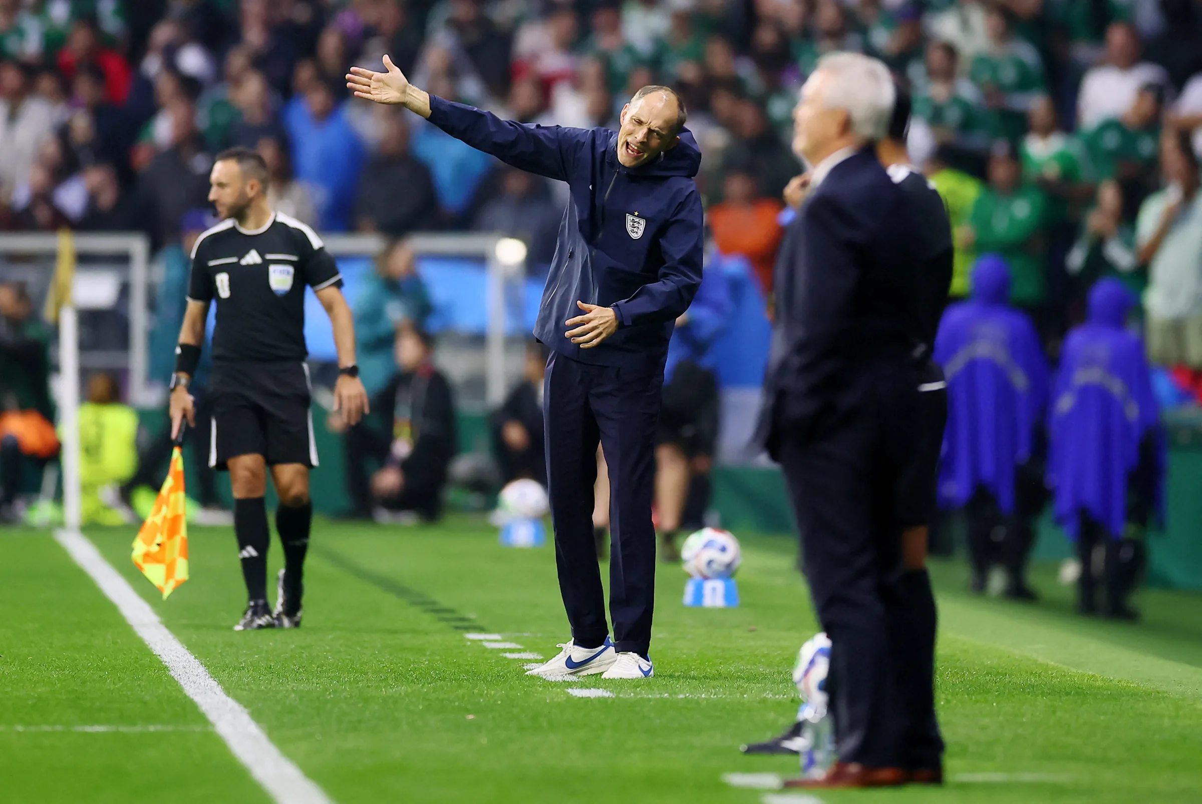 Técnico da Inglaterra critica arbitragem após vitória sobre o México