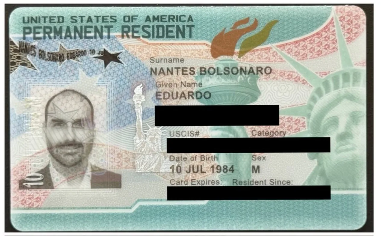 Governo de Donald Trump concede green card dos Estados Unidos para Eduardo Bolsonaro
