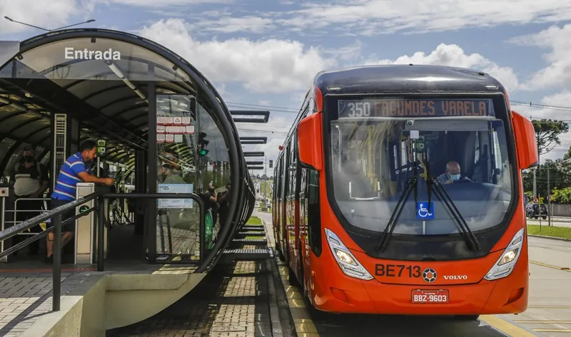 STJ revoga suspensão de 6 meses da licitação do transporte coletivo de Curitiba