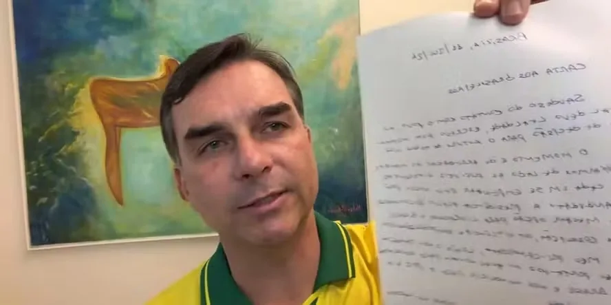Carta de Jair Bolsonaro gera controvérsia e impactos na candidatura de Flávio
