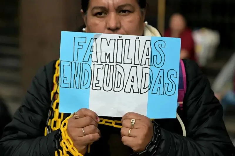 Argentina: 6 milhões em mora com dívidas e governo ignora crise