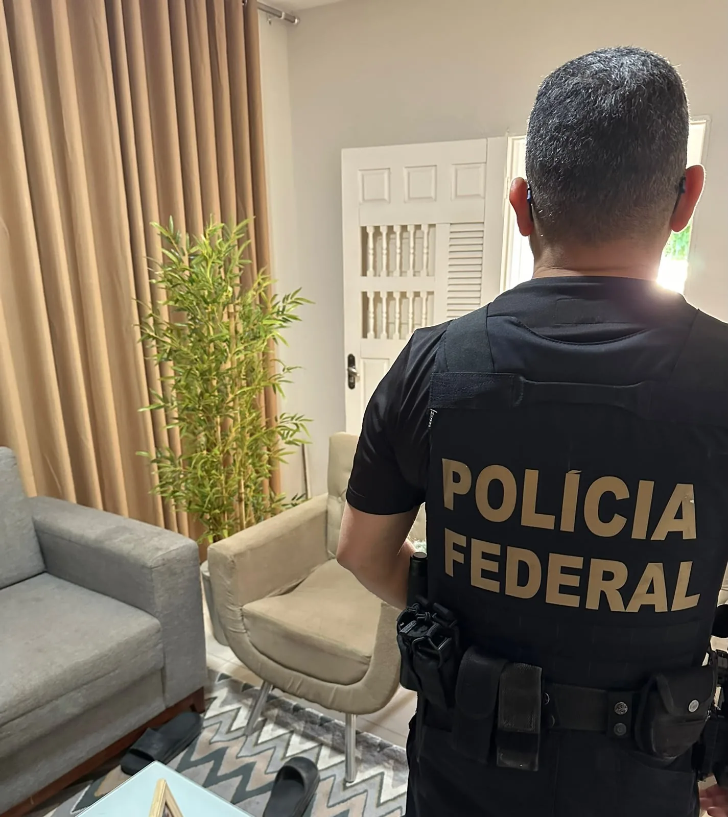 Homem é preso suspeito de estuprar vizinha após se oferecer para ajudá-la a consertar energia, na PB