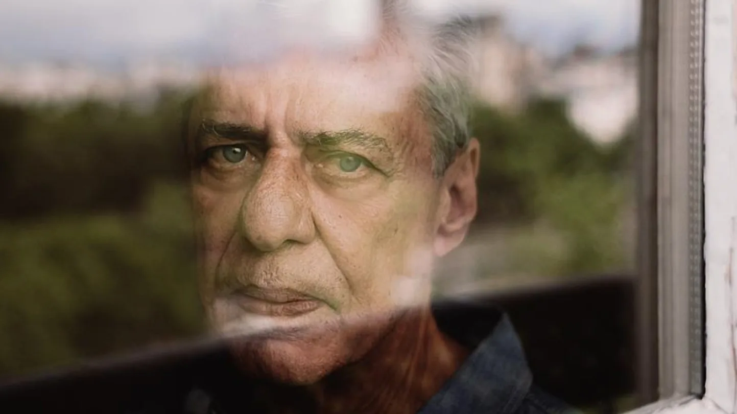 'Chico 2.0' acerta ao tirar Chico Buarque do nicho da MPB para levar a obra do artista para as quebradas urbanas