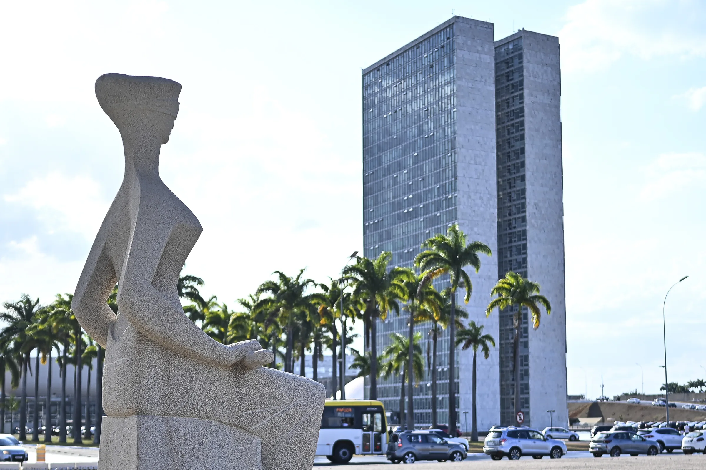 Crise no STF domina campanha e esvazia debate sobre propostas