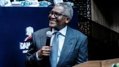 Nigerianos celebram participação na refinaria de óleo de Dangote