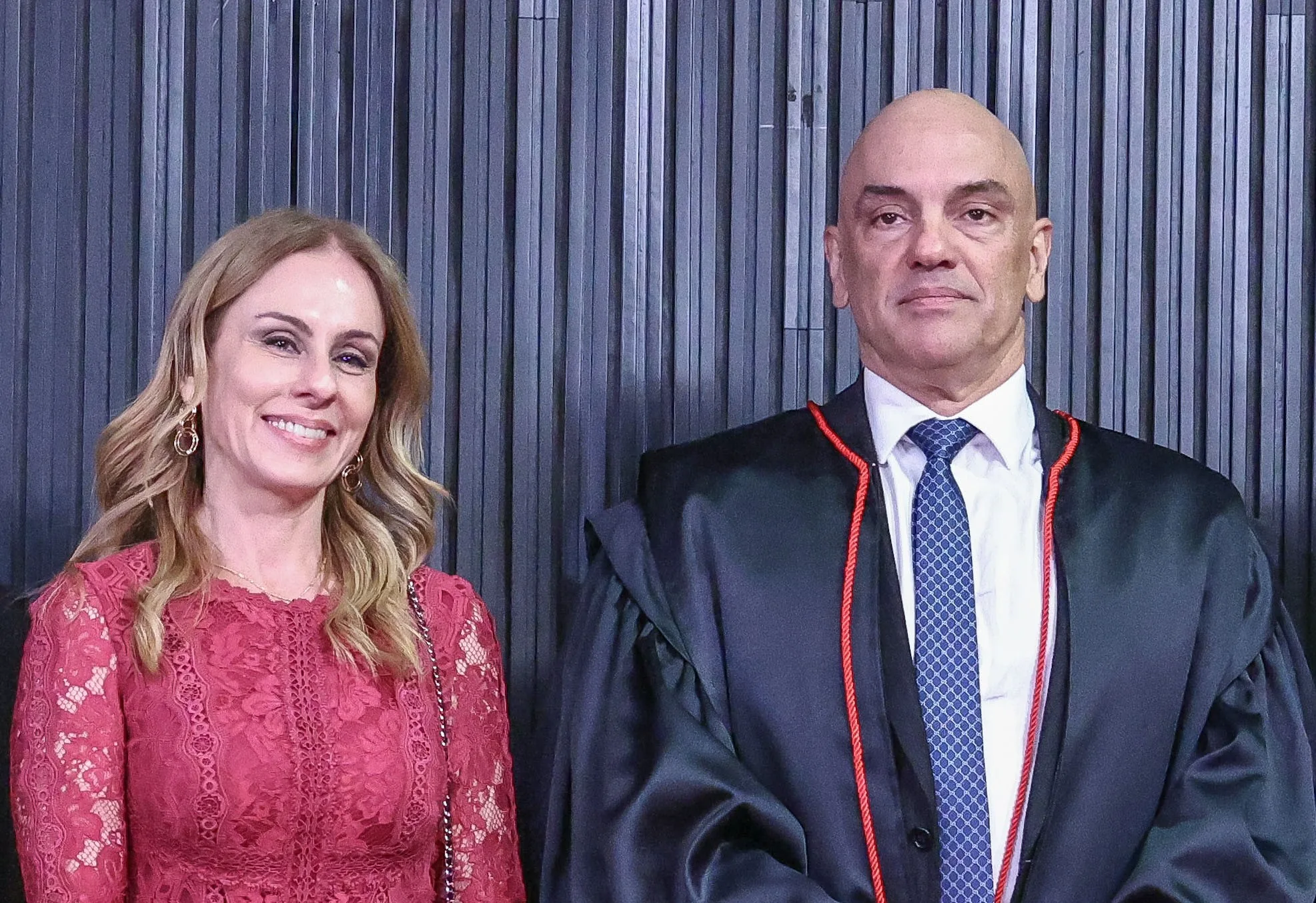 Ministro Moraes viaja em avião de empresa ligada a Vorcaro