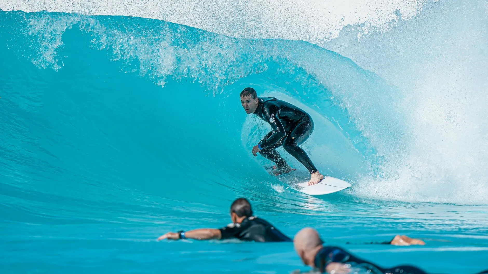 WSL exclui etapa de Abu Dhabi do circuito mundial de surfe