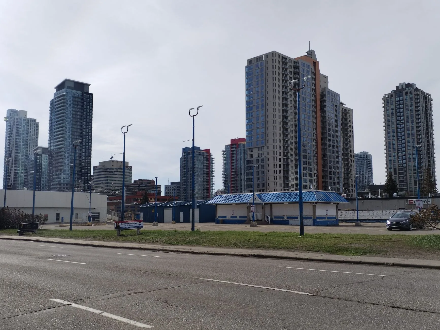 Zelenskyy chega a Calgary buscando apoio aéreo