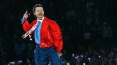 Harry Styles anuncia nova etapa de turnê com Kylie Minogue