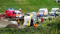 Acidente de ônibus mata várias pessoas nos Alpes suíços