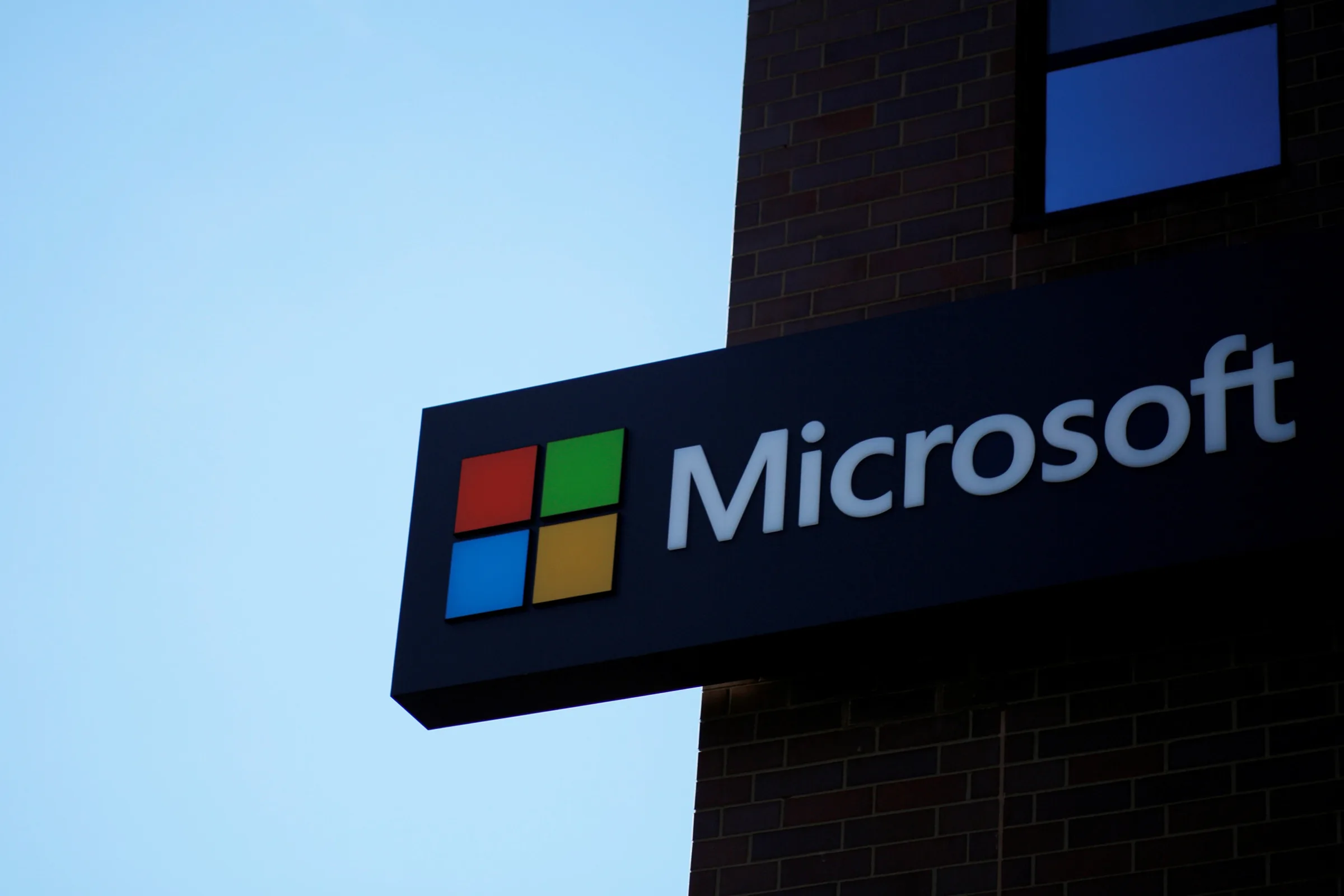 Microsoft critica uso de reportagens do NYT para treinar IA