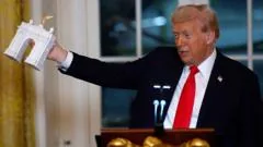 Trump planeja arco triunfal que também servirá como complexo militar