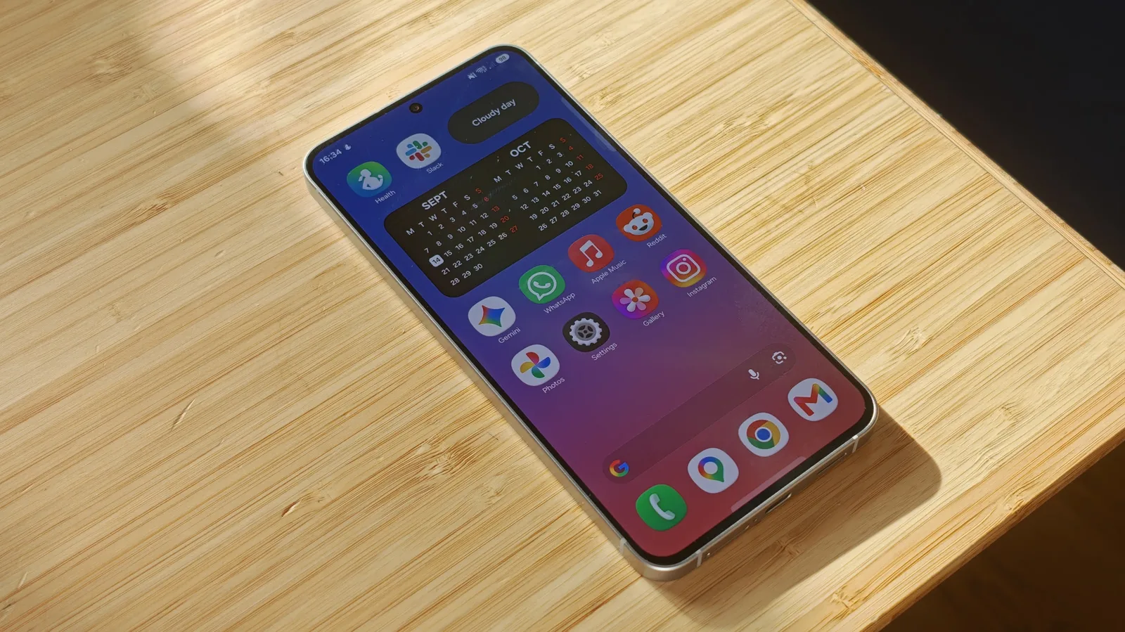 Review do Galaxy S26 FE: Preço incrementado para atualizações incrementais