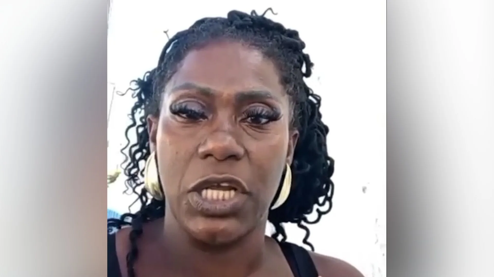 Mãe relata racismo contra filha autista em shopping de São Luís