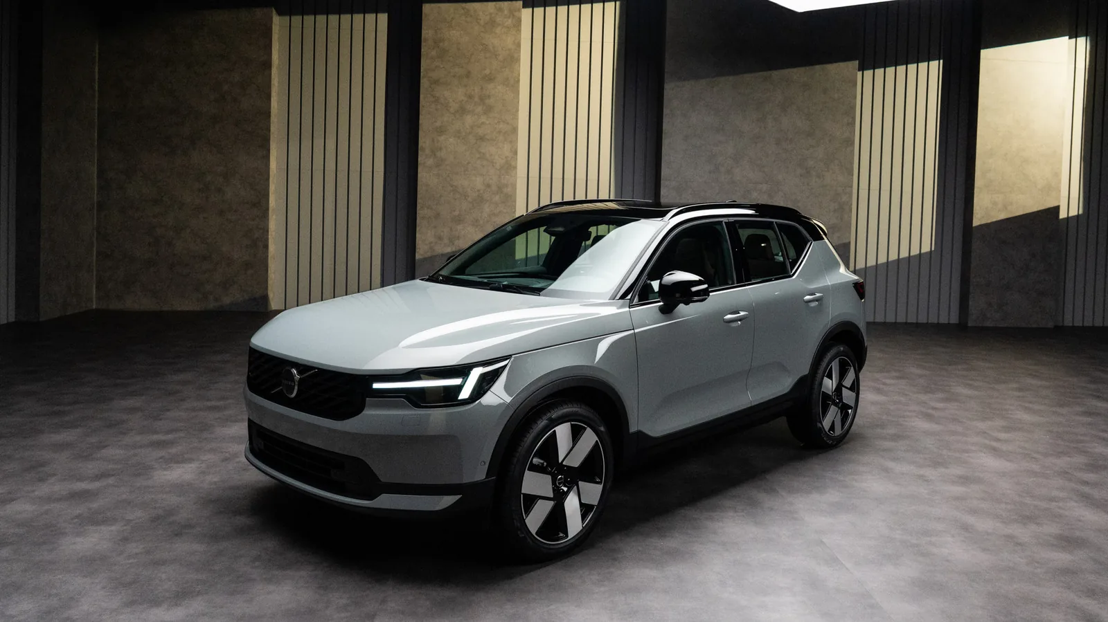 Volvo XC40 Recebe Visual e Tecnologia Atualizados