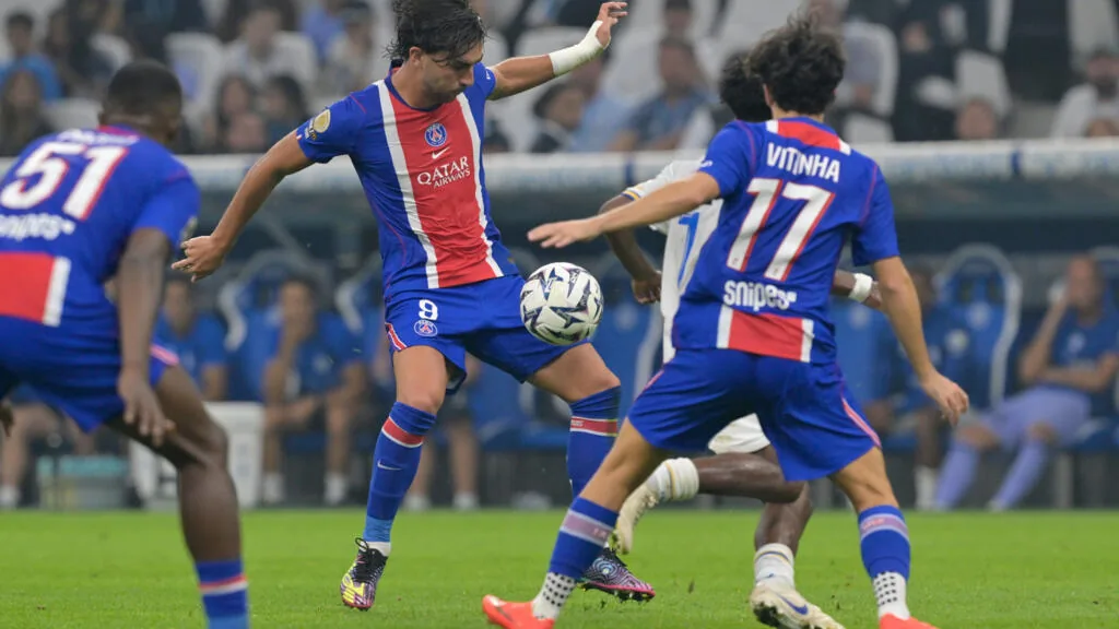 Torres marca novamente e PSG vence o clássico contra o Marselha
