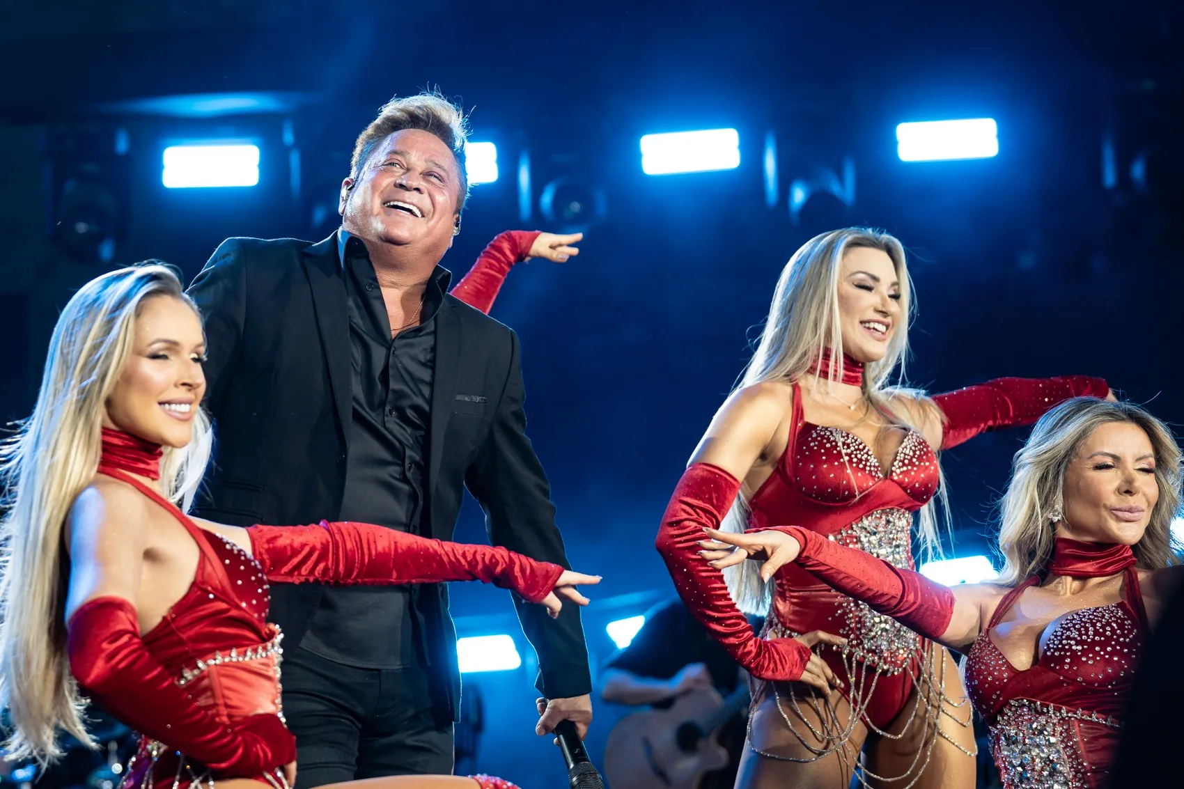 Leonardo passa por detox após alteração nos exames