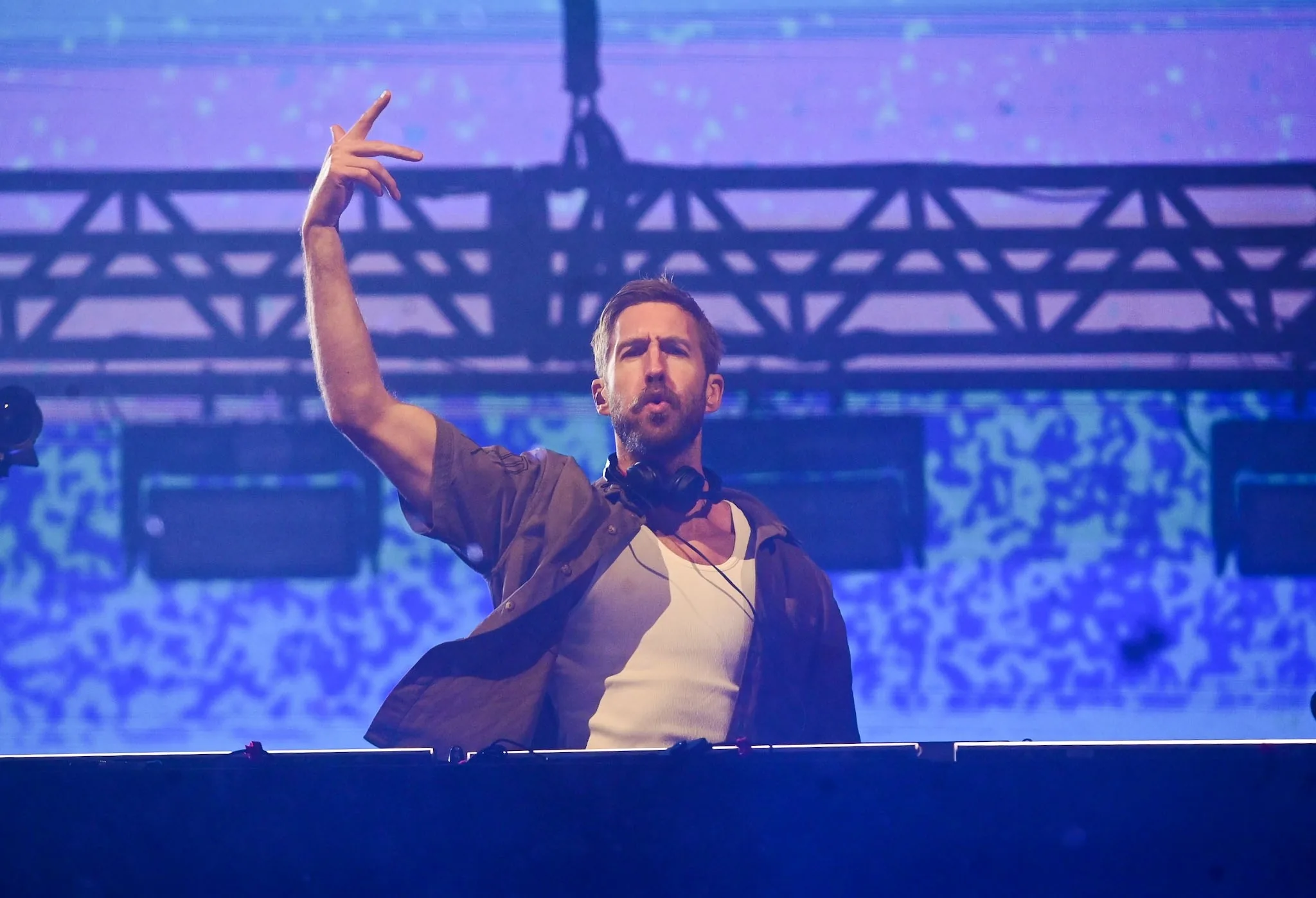 Rock in Rio 2026: Terceiro dia marca shows pop com chuva persistente