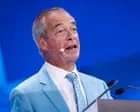 Farage reconhece 'aspecto ruim' em caso de doações estrangeiras mas nega irregularidades