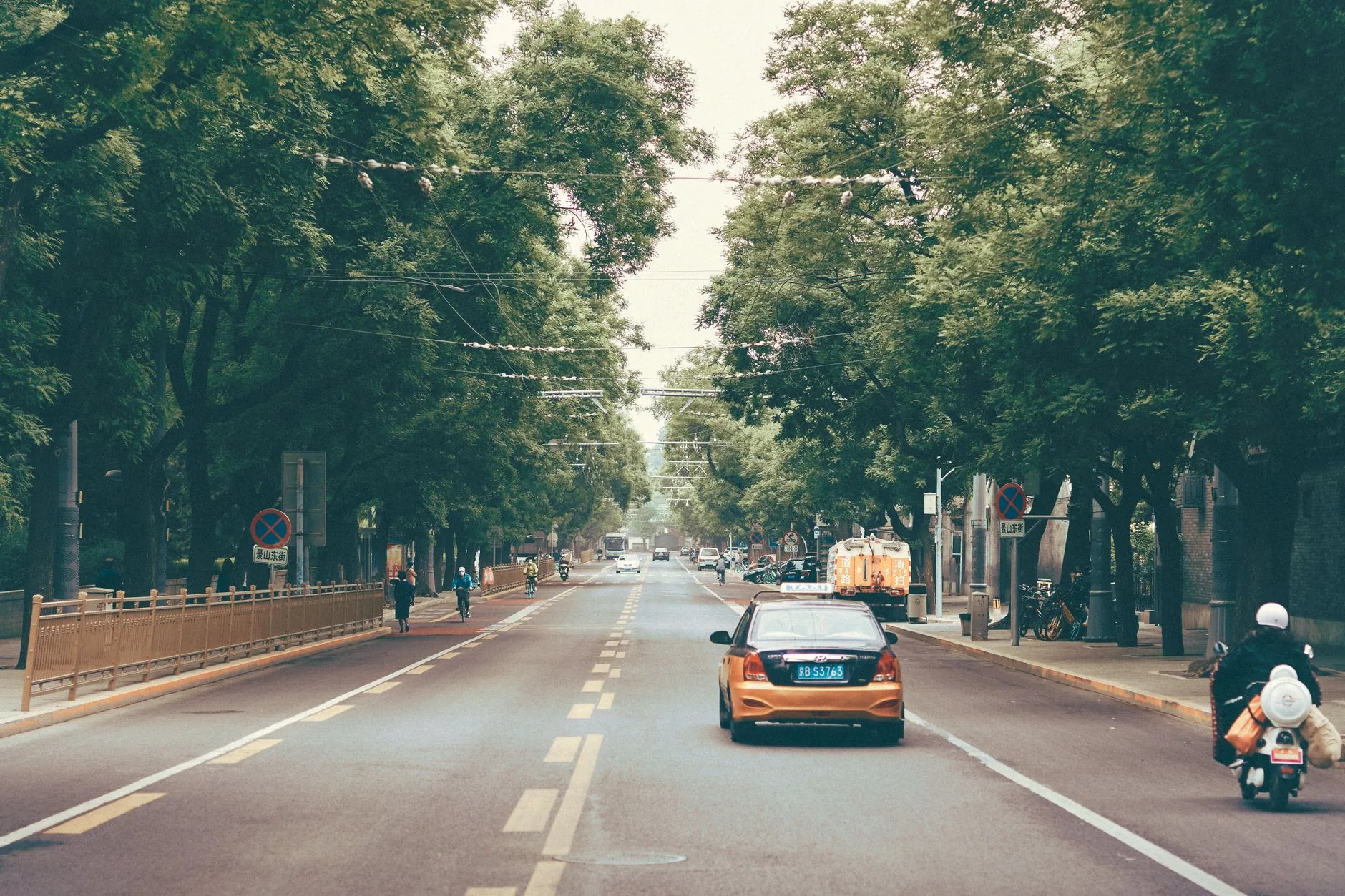 Contexto: Crescimento da Indústria Automotiva Elétrica e Seus Impactos