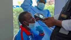 Mais de 5.000 mortes por ebola em surto mais letal da história na DR Congo