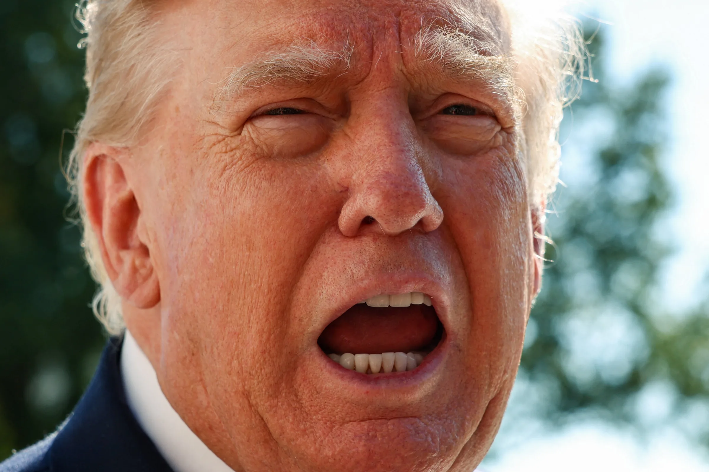 Trump anuncia pacote de US$ 8 bilhões para agricultores