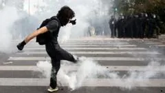 Protestos escolares ganham força em Paris e outras cidades