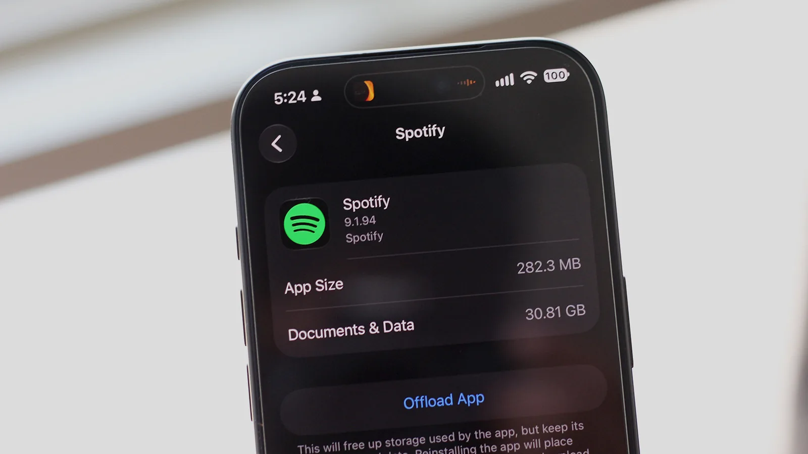 Como liberar espaço em seu celular usando o Spotify?
