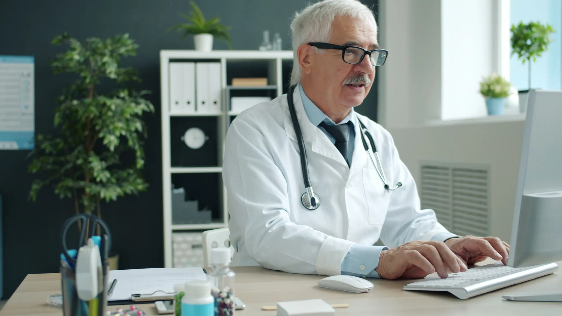 Associação Coscioni-Meglio Legale defende uso da cannabis medicinal