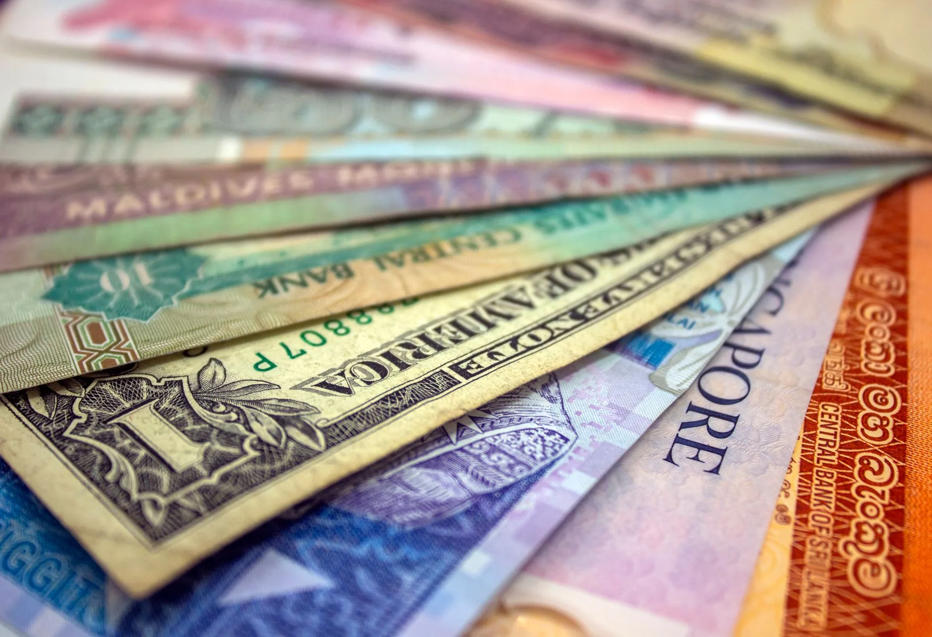 Entenda: O Impacto das Políticas de Austeridade Promovidas pelo FMI e Banco Mundial