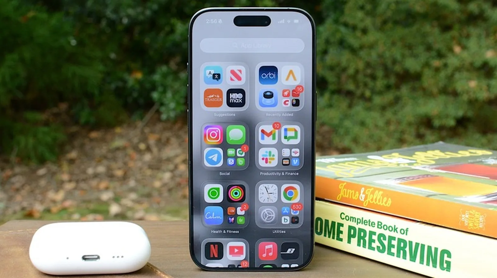 Tech companies should offer cheaper battery replacements