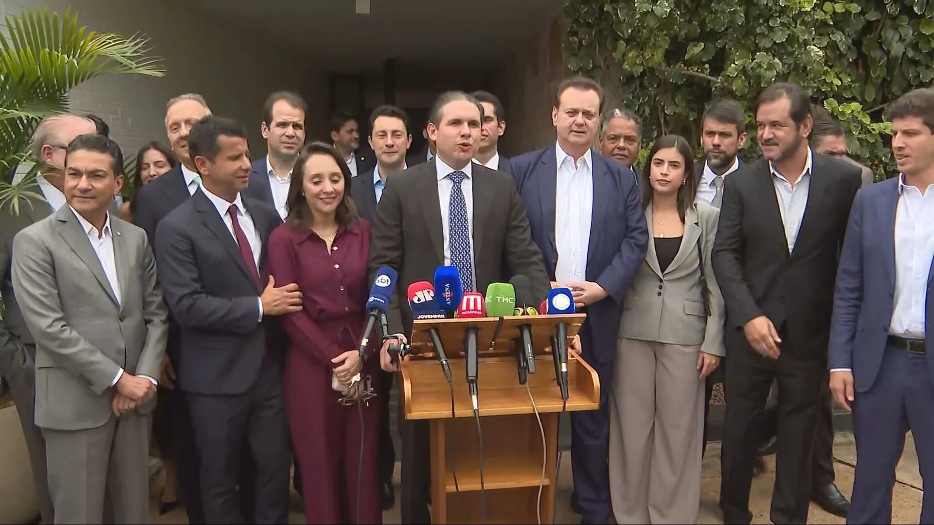 Hugo Motta quer votar sistema distrital misto ainda neste ano