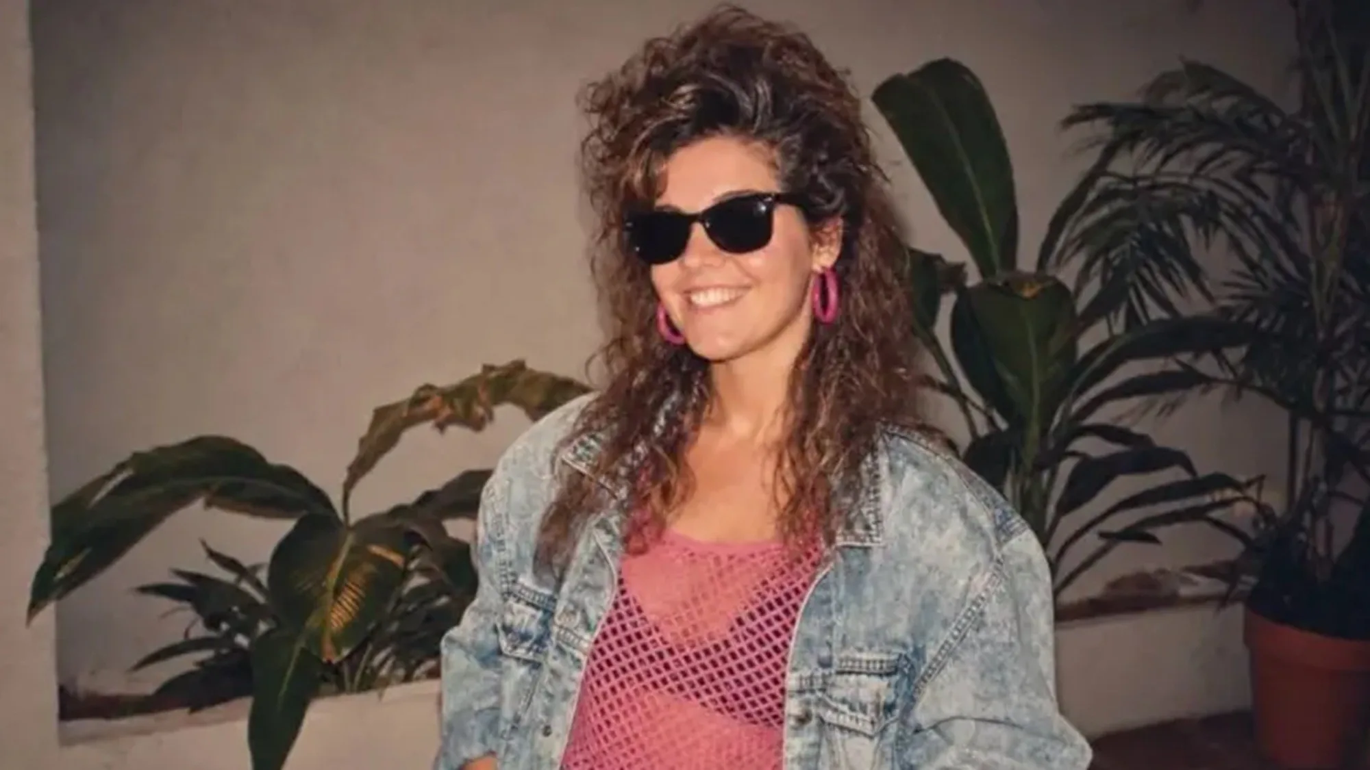 Tendência dos anos 80 no ChatGPT: o que você está compartilhando de graça para a IA e como se proteger