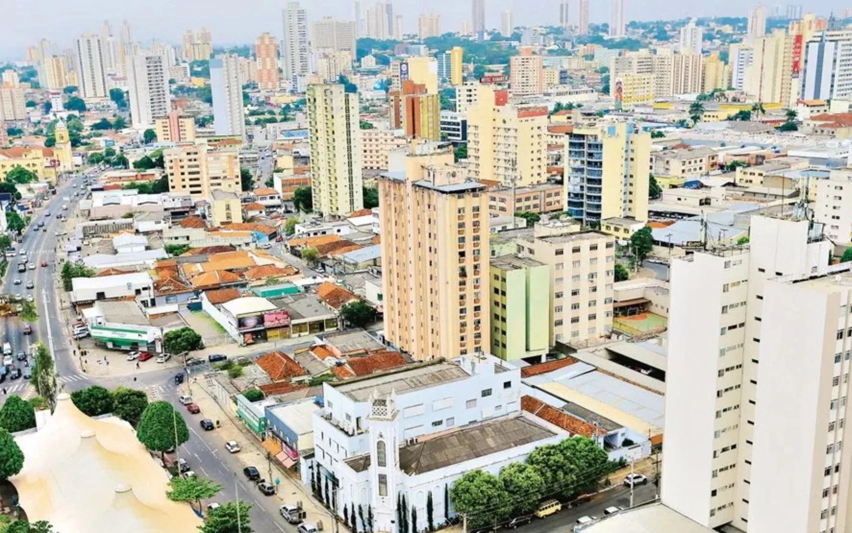Feriado de Nossa Senhora Aparecida: veja o que abre e o que fecha na Grande Goiânia