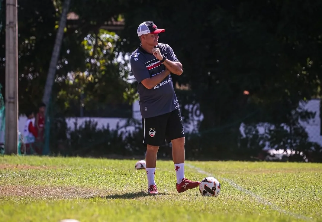 Marcinho detalha preparação do River-PI, pede tranquilidade no 2º jogo e destaca evolução: "Deu liga"